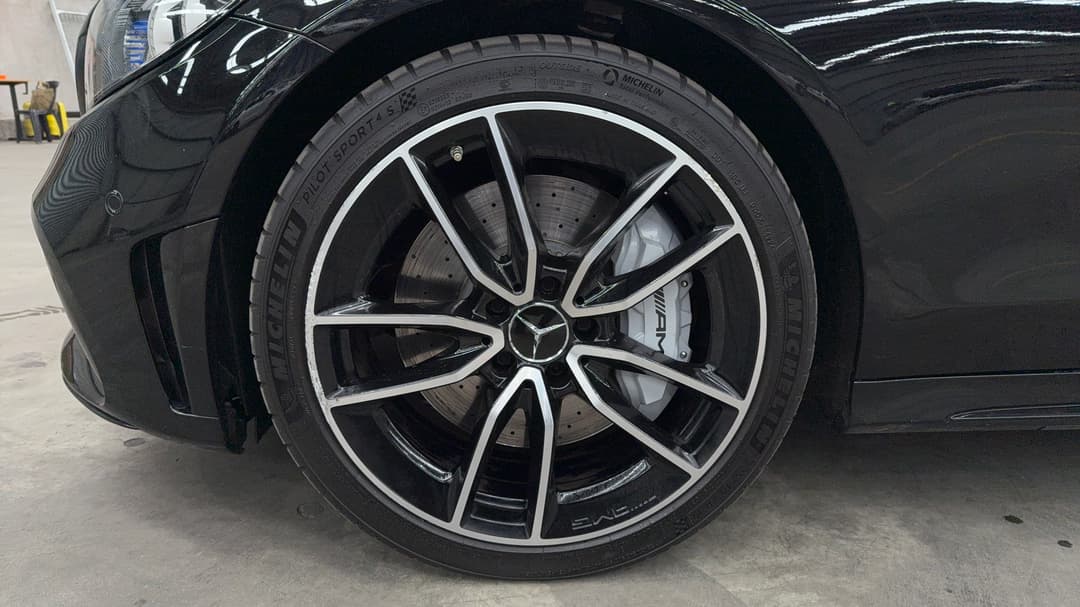 2021 Mercedes-amg C 43, Automatic, 86265 km, Left Front Wheel
