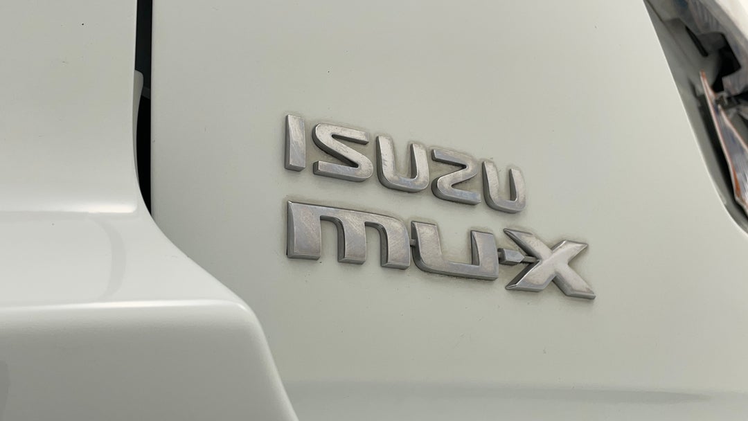 Badge (Boot Left Side)