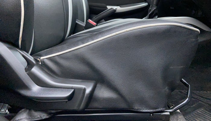 2017 Maruti Baleno DELTA 1.2 K12, Petrol, Manual, 19,121 km, Driver Side Adjustment Panel