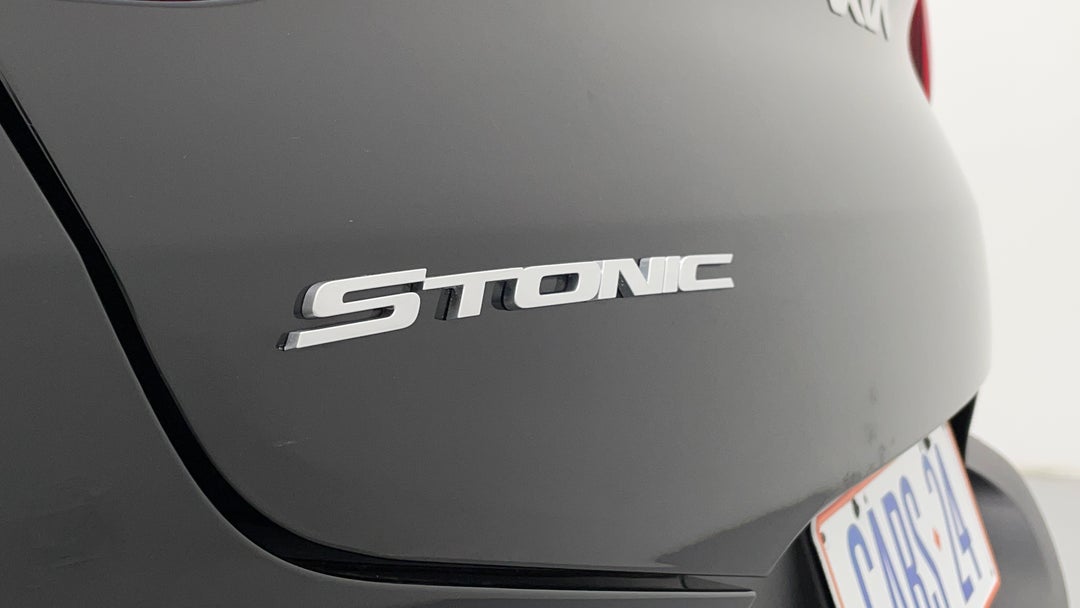 2021 Kia Stonic S, Automatic, 2957 km, Badge (Boot Left Side)