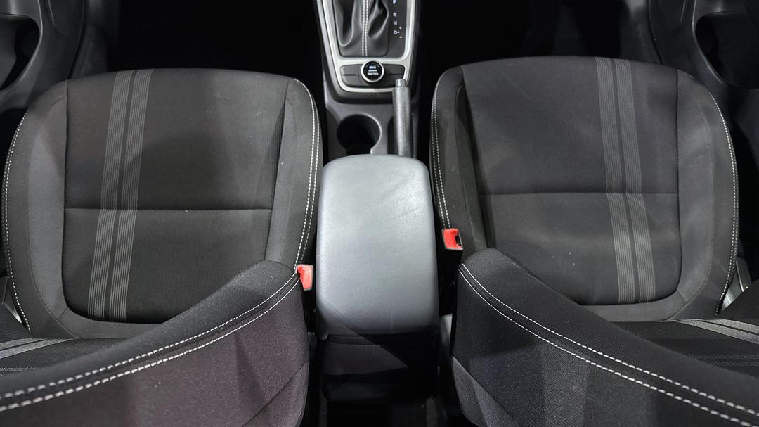 2025 Hyundai Venue Venue, Automatic, 31549 km, Center Console