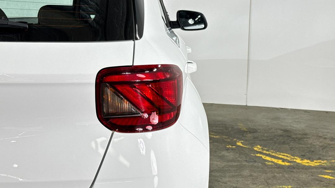 2025 Hyundai Venue Venue, Automatic, 31549 km, Badge (Boot Right Side)