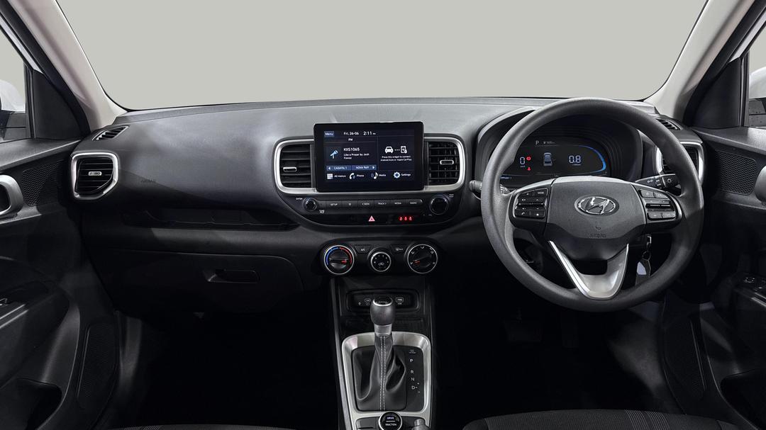 2025 Hyundai Venue Venue, Automatic, 31549 km, Dashboard View