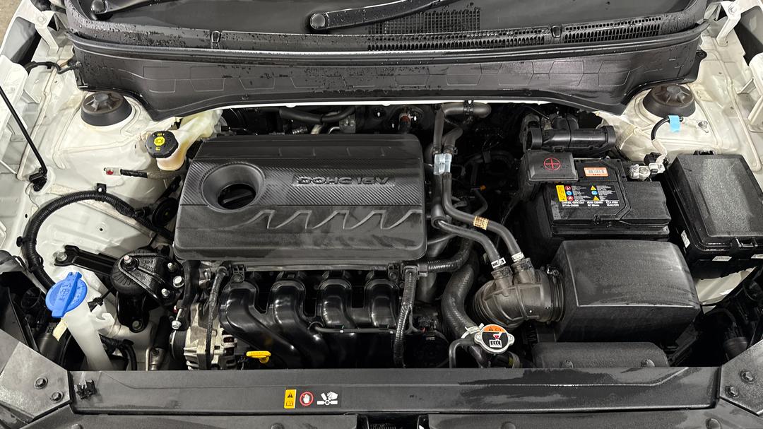 2025 Hyundai Venue Venue, Automatic, 31549 km, Open Bonnet (Engine)
