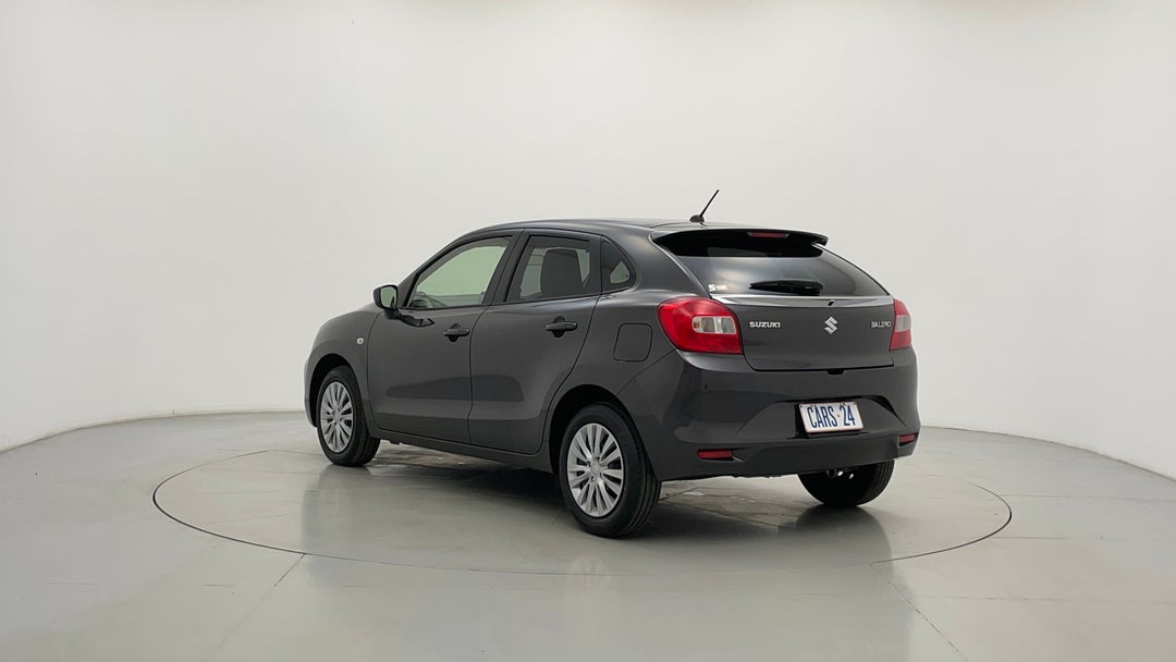 Left Back Diagonal (45- Degree) View