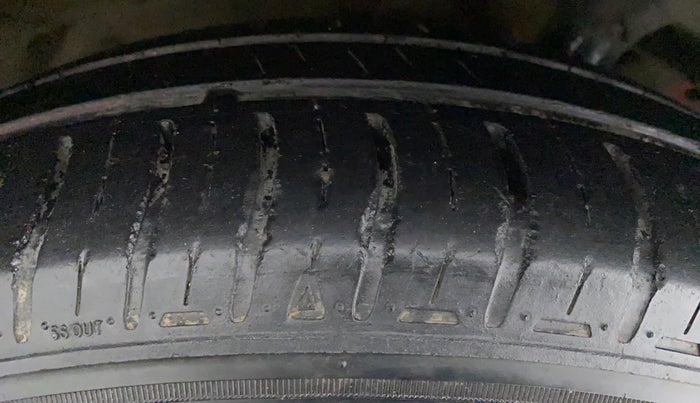 2012 Maruti Ritz VXI, Petrol, Manual, 77,982 km, Right Rear Tyre Tread