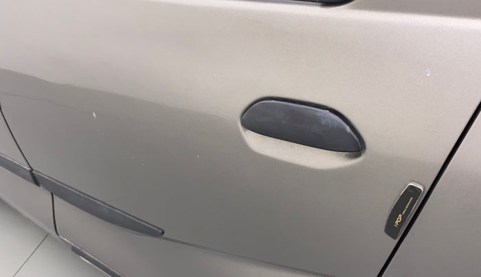 2020 Datsun Redi Go A, CNG, Manual, 41,811 km, Rear left door - Minor scratches