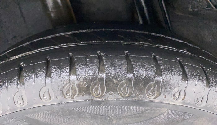 2020 Datsun Redi Go A, CNG, Manual, 41,811 km, Right Rear Tyre Tread