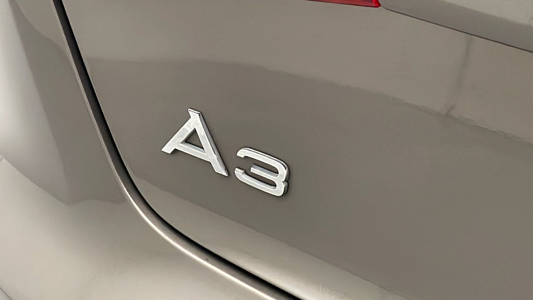 Badge (Boot Left Side)