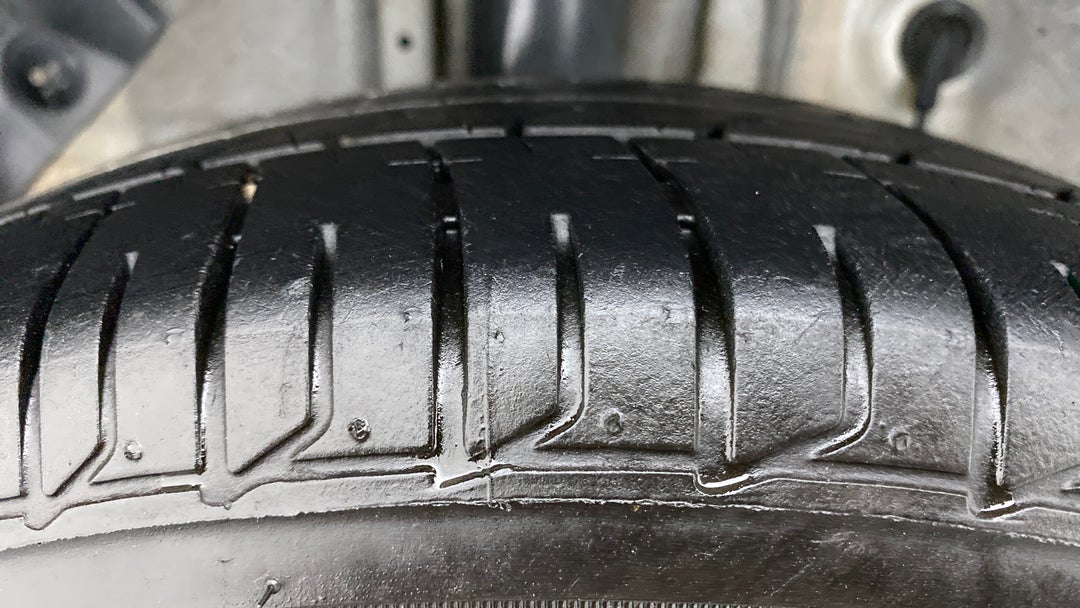 Right Rear Tyre Tread