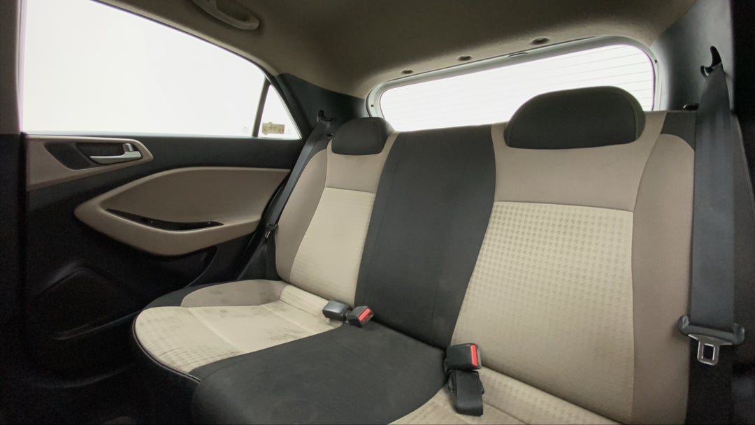 Right Side Rear Door Cabin