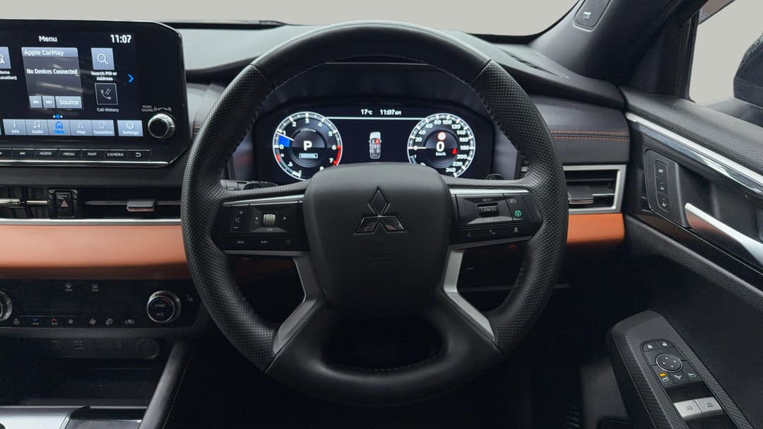 2024 Mitsubishi Outlander Exceed Tourer 7 Seat (AWD), Automatic, 34445 km, Steering Wheel Close-up