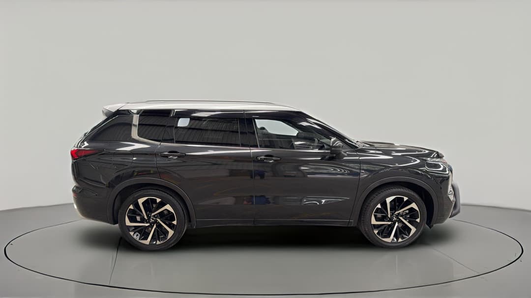 2024 Mitsubishi Outlander Exceed Tourer 7 Seat (AWD), Automatic, 34445 km, Right Side View
