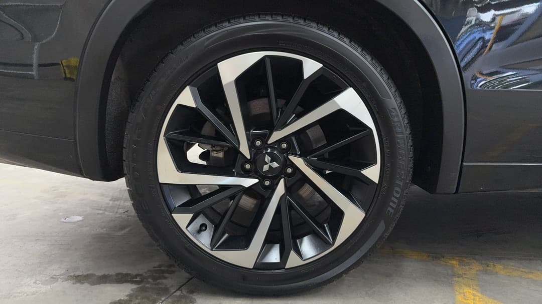 2024 Mitsubishi Outlander Exceed Tourer 7 Seat (AWD), Automatic, 34445 km, Right Rear Wheel
