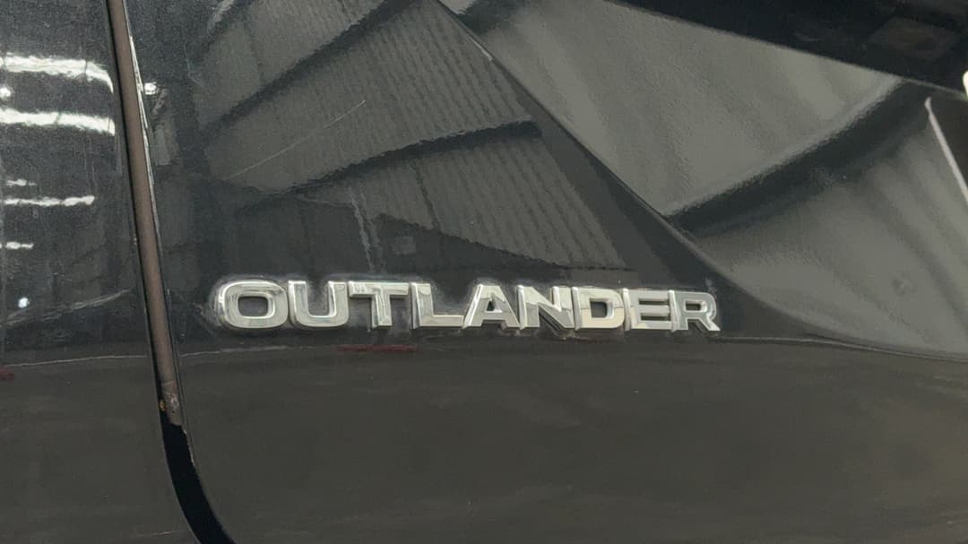 2024 Mitsubishi Outlander Exceed Tourer 7 Seat (AWD), Automatic, 34445 km, Badge (Boot Left Side)