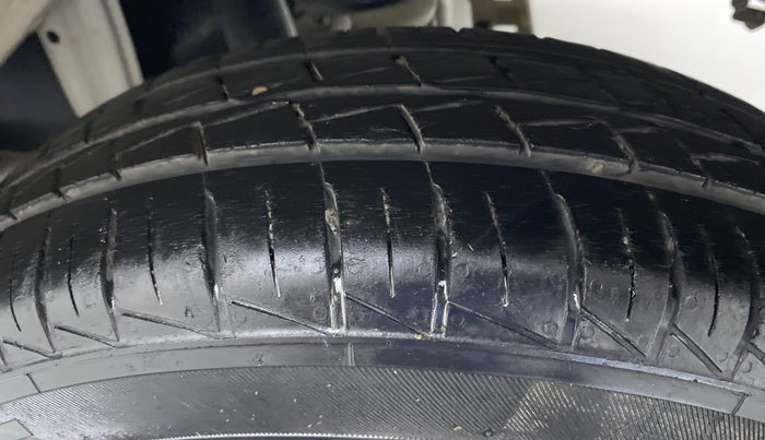 2019 Maruti Alto LXI, Petrol, Manual, 17,754 km, Left Rear Tyre Tread