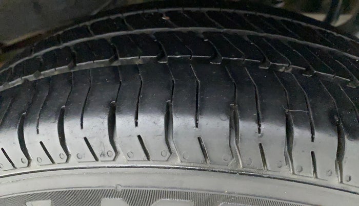 2017 Datsun Go T, Petrol, Manual, 55,770 km, Left Rear Tyre Tread