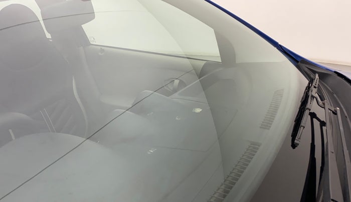 2017 Datsun Go T, Petrol, Manual, 55,770 km, Front windshield - Minor spot on windshield