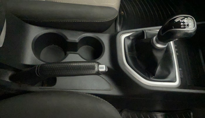 2019 Hyundai Creta SX 1.6 PETROL, Petrol, Manual, 70,430 km, Gear Lever