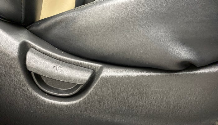 2019 Hyundai Grand i10 SPORTZ 1.2 KAPPA VTVT, Petrol, Manual, 7,107 km, Driver Side Adjustment Panel
