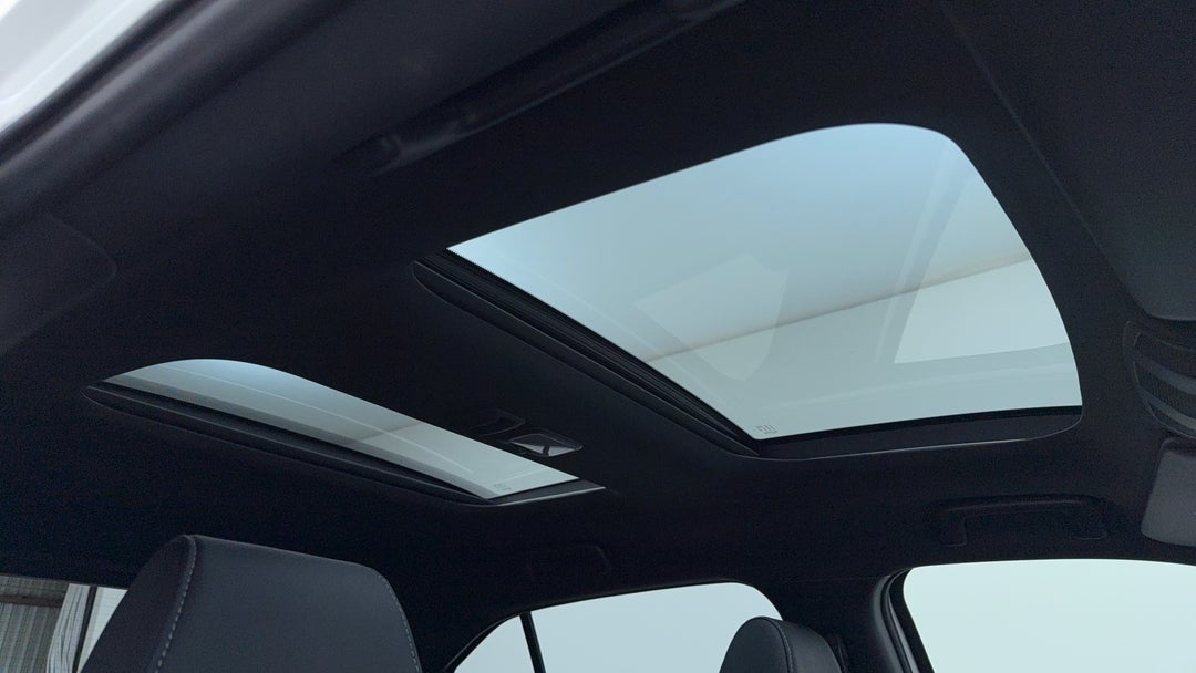 Interior Sunroof/Moonroof