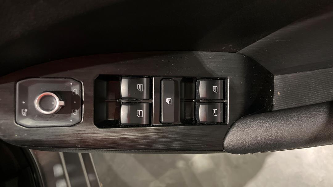 2023 GWM Haval Jolion Lux, Automatic, 46242 km, Drivers Side Door Panel Controls