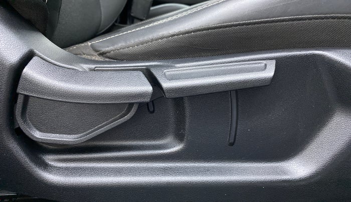 2019 Hyundai VENUE 1.0L Turbo GDI SX(O) MT, Petrol, Manual, 14,847 km, Driver Side Adjustment Panel