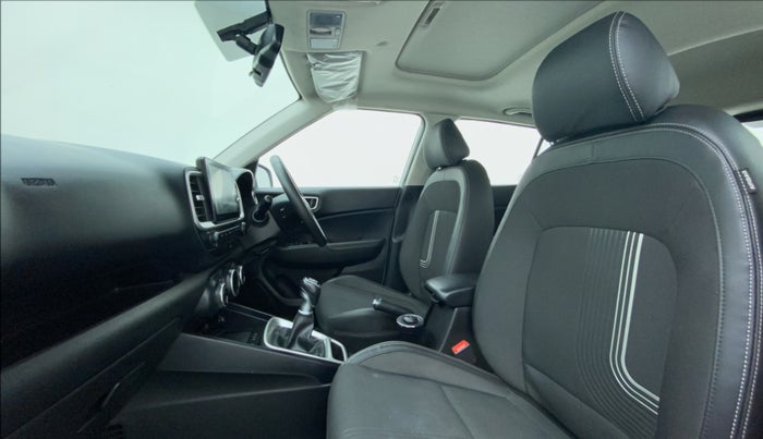 2019 Hyundai VENUE 1.0L Turbo GDI SX(O) MT, Petrol, Manual, 14,847 km, Right Side Front Door Cabin