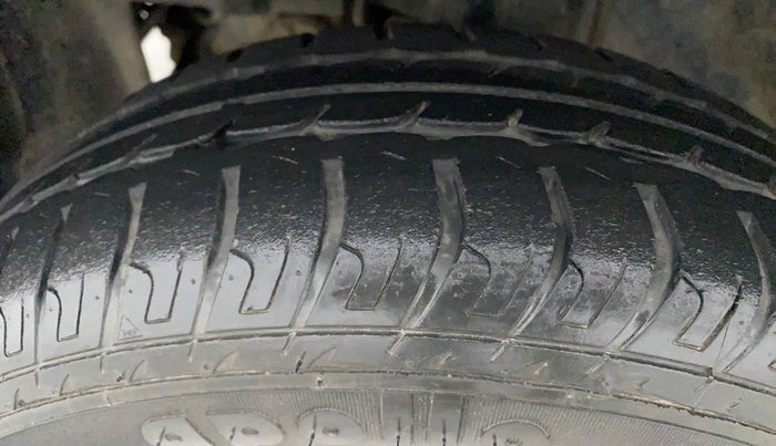 2018 Datsun Go Plus T, Petrol, Manual, 23,255 km, Left Front Tyre Tread