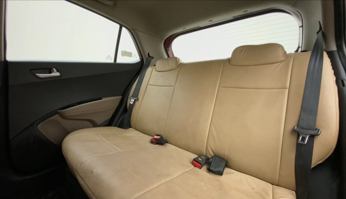 2016 Hyundai Grand i10 SPORTZ 1.2 KAPPA VTVT, Petrol, Manual, 21,035 km, Right Side Rear Door Cabin