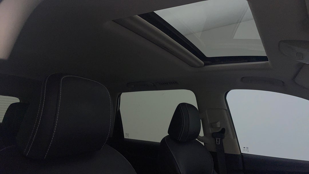 Interior Sunroof/Moonroof