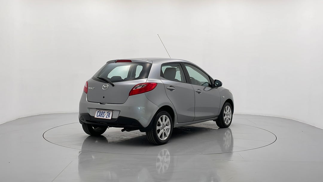 Right Back Diagonal (45- Degree) View