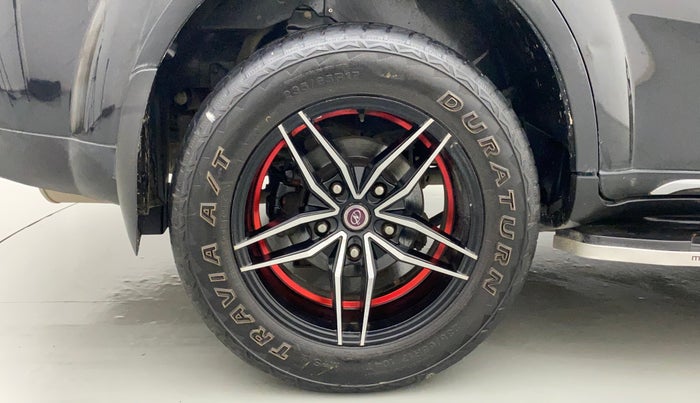 2018 Mahindra XUV500 W9, Diesel, Manual, 68,010 km, Right Rear Wheel