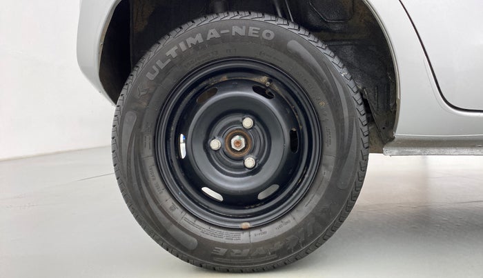 2017 Datsun Redi Go T (O), Petrol, Manual, 18,354 km, Right Rear Wheel
