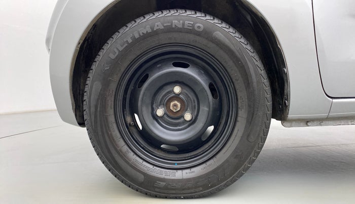 2017 Datsun Redi Go T (O), Petrol, Manual, 18,354 km, Left Front Wheel