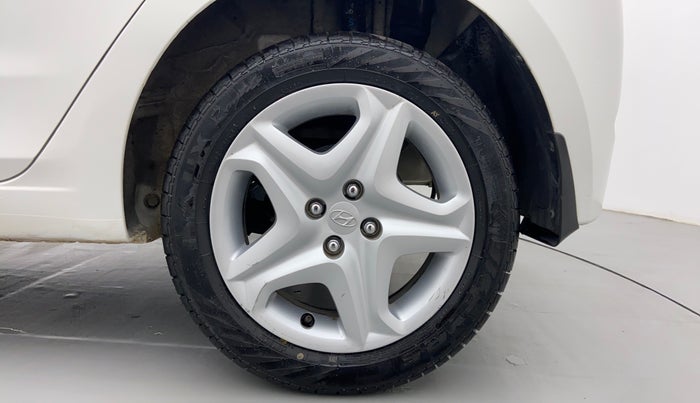 2017 Hyundai Elite i20 ASTA 1.2, Petrol, Manual, 12,200 km, Left Rear Wheel