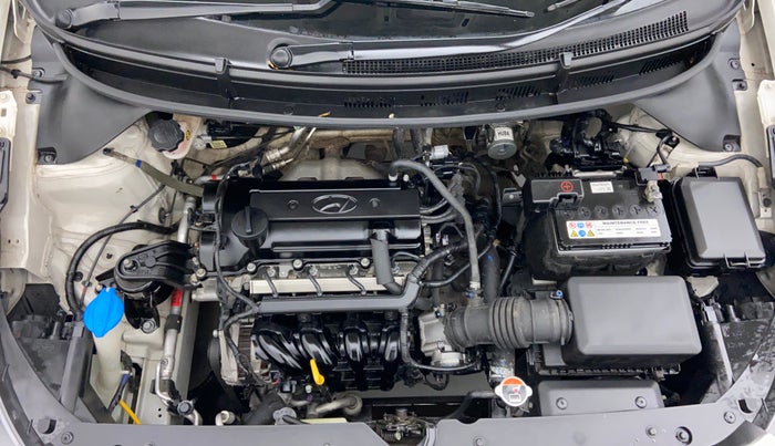 2017 Hyundai Elite i20 ASTA 1.2, Petrol, Manual, 12,200 km, Engine Bonet View