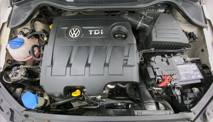 2016 Volkswagen Vento HIGHLINE TDI AT, Diesel, Automatic, 81,656 km, Open Bonet