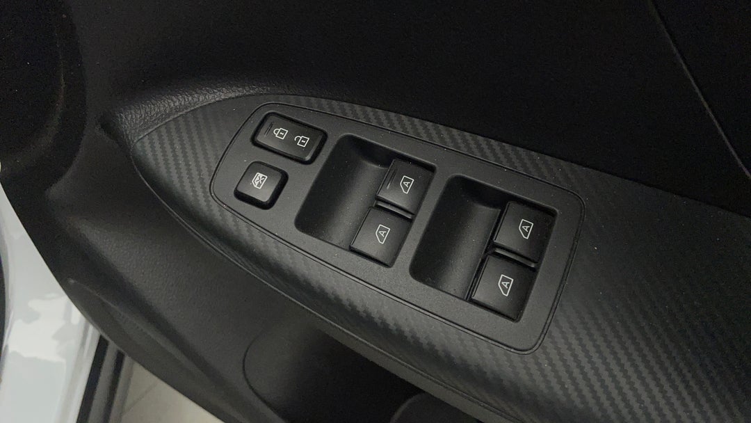 2023 Mitsubishi Eclipse Cross Exceed (2WD), Automatic, 69188 km, Drivers Side Door Panel Controls