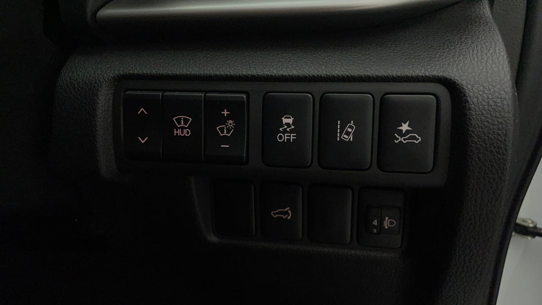 2023 Mitsubishi Eclipse Cross Exceed (2WD), Automatic, 69188 km, Utility Switches/Buttons