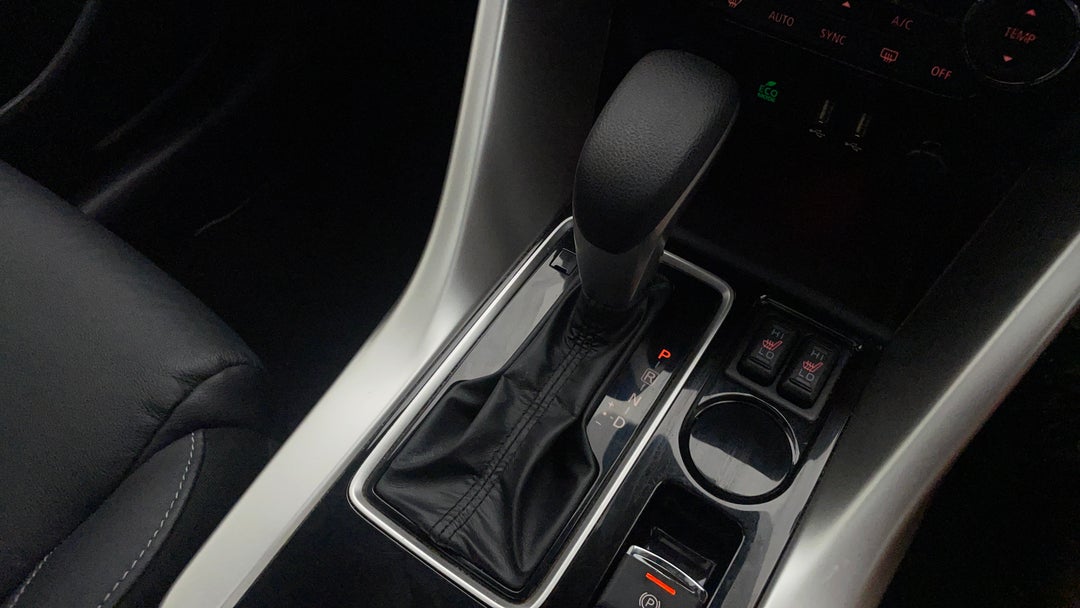 2023 Mitsubishi Eclipse Cross Exceed (2WD), Automatic, 69188 km, Gear Lever 