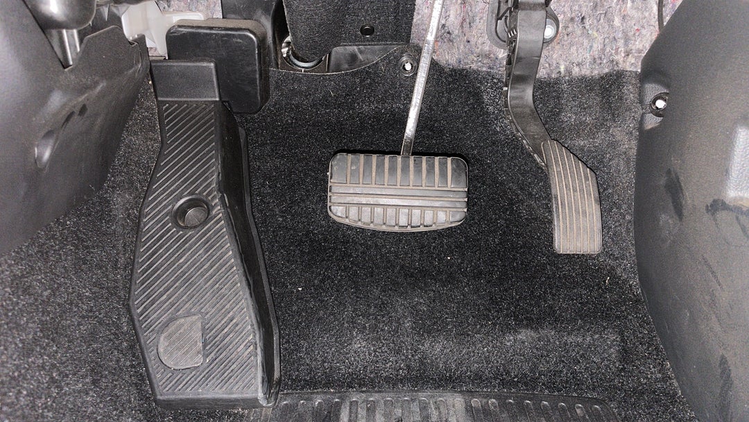 2023 Mitsubishi Eclipse Cross Exceed (2WD), Automatic, 69188 km, Pedals and Footmat