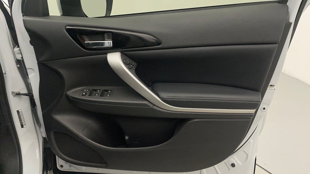 2023 Mitsubishi Eclipse Cross Exceed (2WD), Automatic, 69188 km, Speaker View