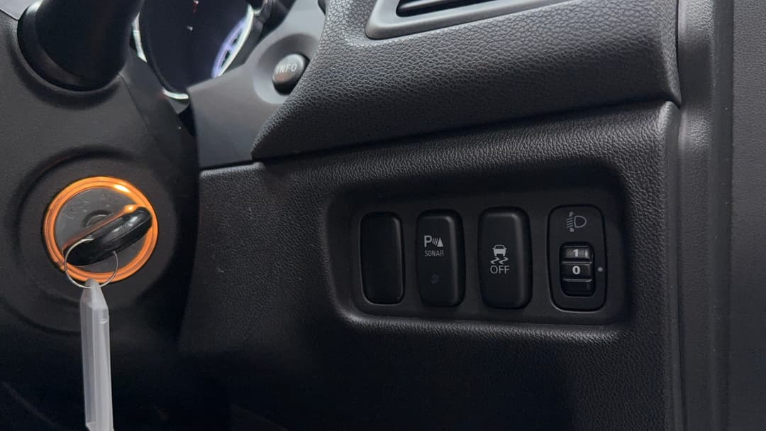 2016 Mitsubishi ASX Ls (2WD), Automatic, 100718 km, Utility Switches/Buttons