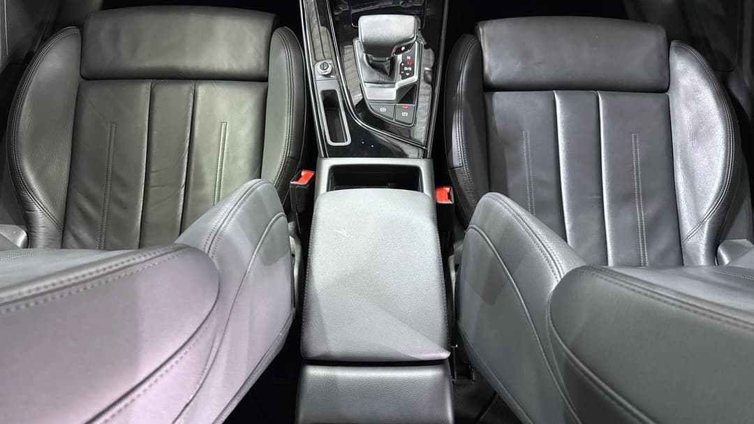 2021 Audi A5 45 Tfsi Quattro S Line Mhev, Automatic, 56310 km, Center Console