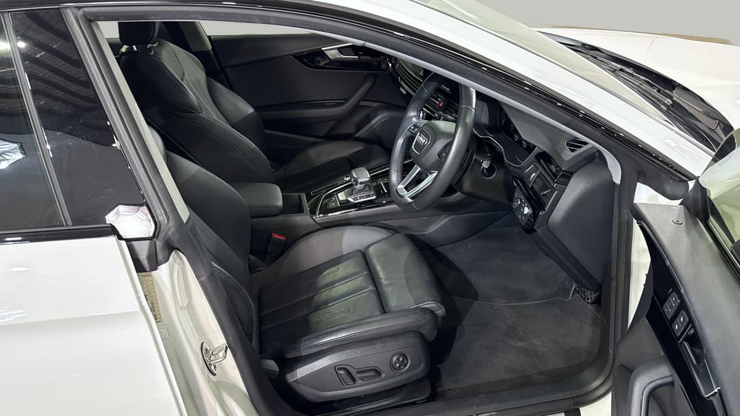 2021 Audi A5 45 Tfsi Quattro S Line Mhev, Automatic, 56310 km, Right Side Front Door Cabin View