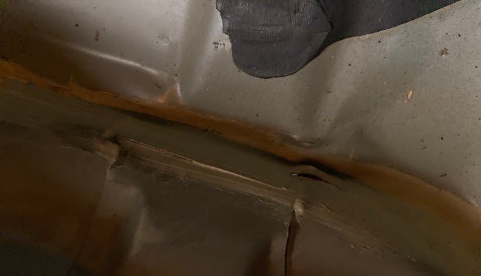 2013 Maruti Swift Dzire VDI, Diesel, Manual, 96,941 km, Boot floor - Minor crack