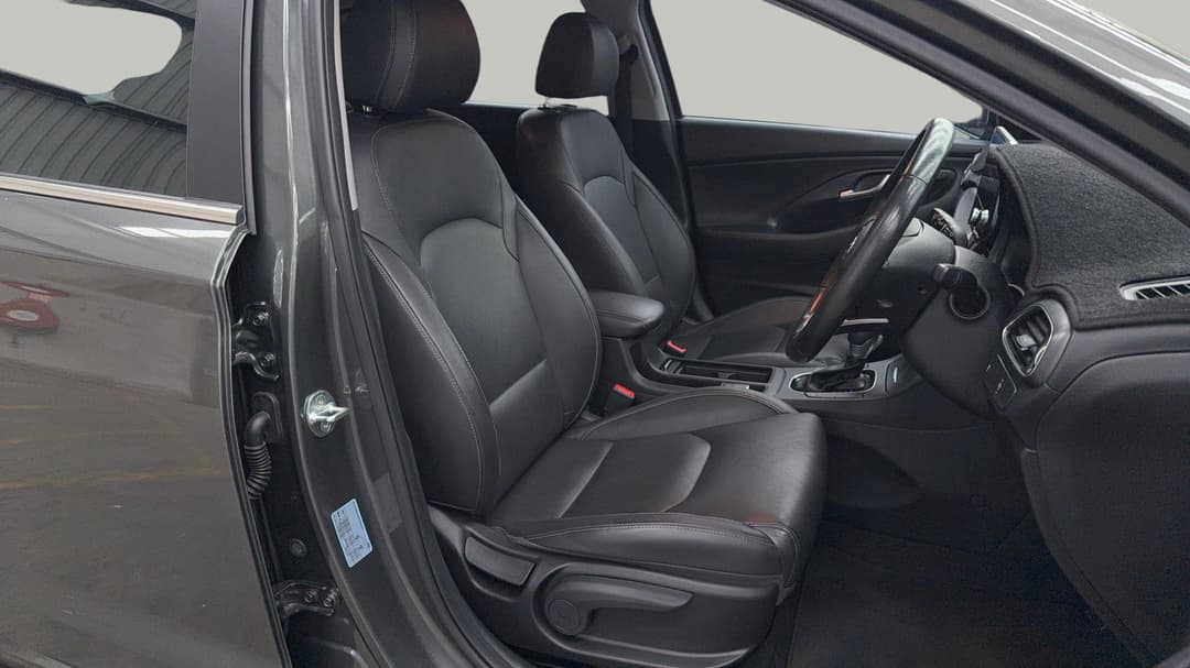 2021 Hyundai i30 Elite, Automatic, 73257 km, Right Side Front Door Cabin View