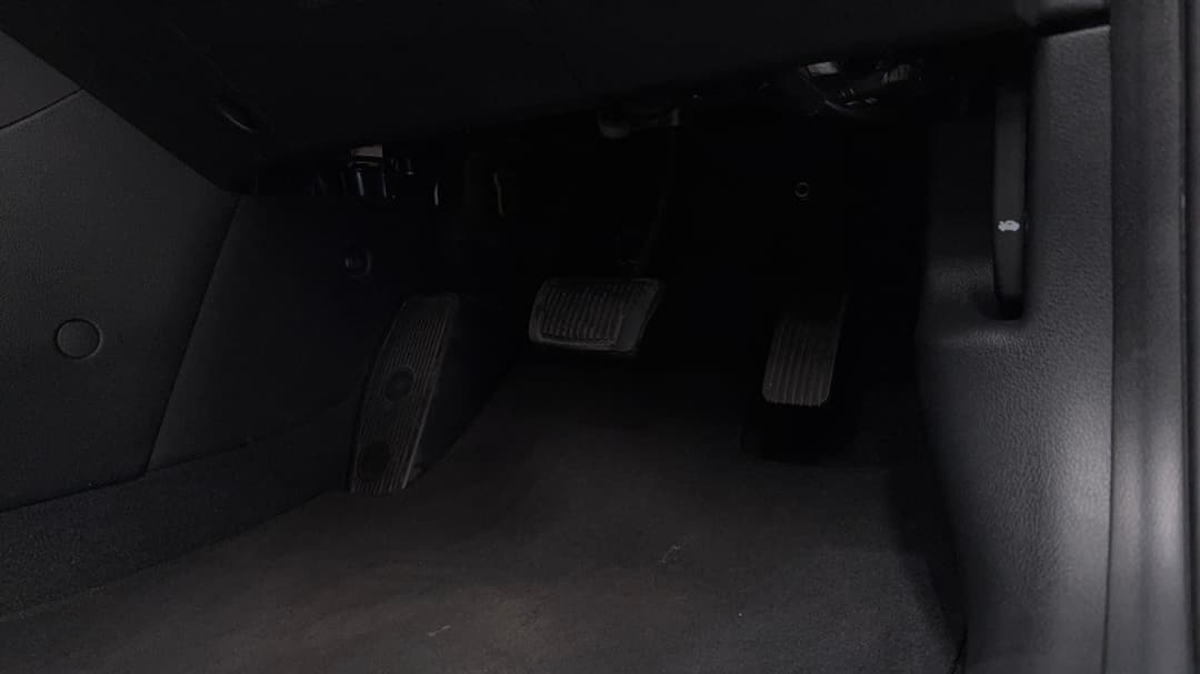 2021 Hyundai i30 Elite, Automatic, 73257 km, Pedals and Footmat
