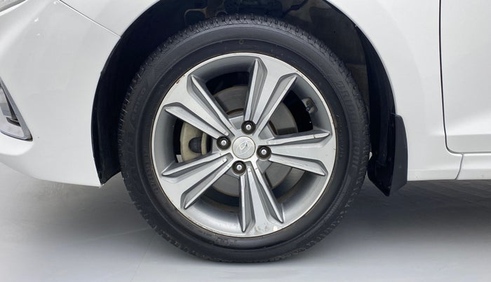 2019 Hyundai Verna 1.6 CRDI SX + AT, Diesel, Automatic, 40,477 km, Left Front Wheel